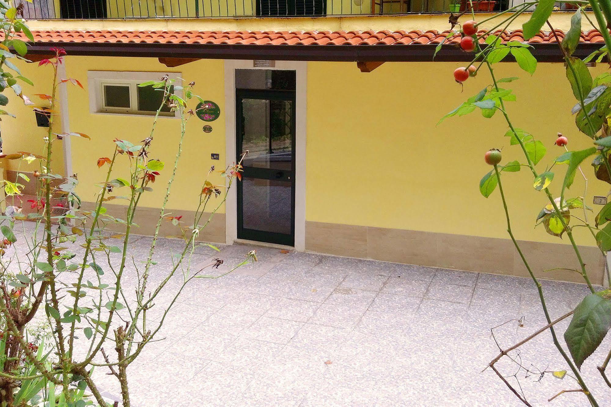 Il Roseto Bed and Breakfast Frosinone Buitenkant foto